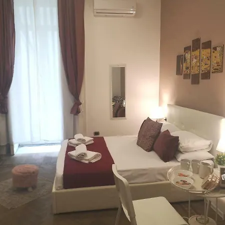 Bed & Breakfast Domus Luigi Leone Ii
