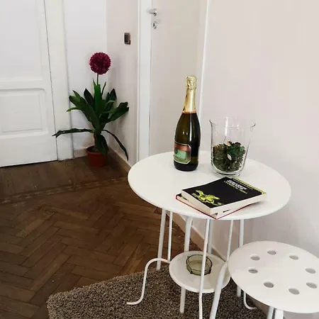 Bed & Breakfast Domus Luigi Leone Ii