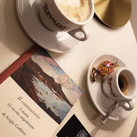 Bed & Breakfast Domus Luigi Leone Ii Neapel