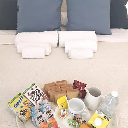 Domus Luigi Leone Ii Bed & Breakfast *
